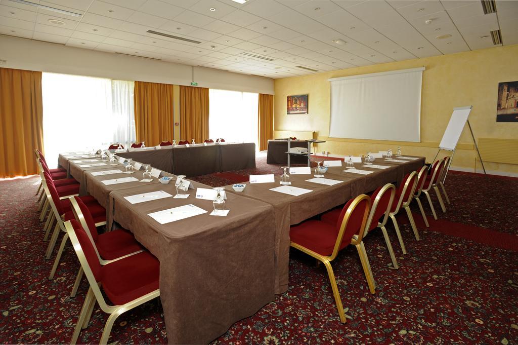 Mercure Orange Centre A7/a9 Hotel 4*